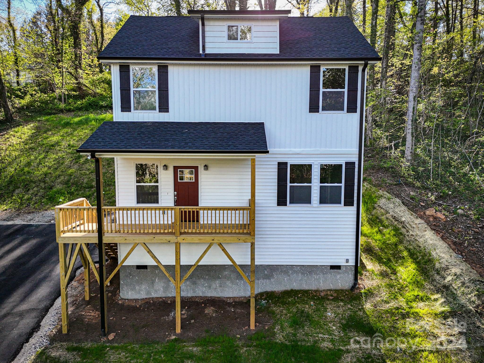 461 Governors View Road