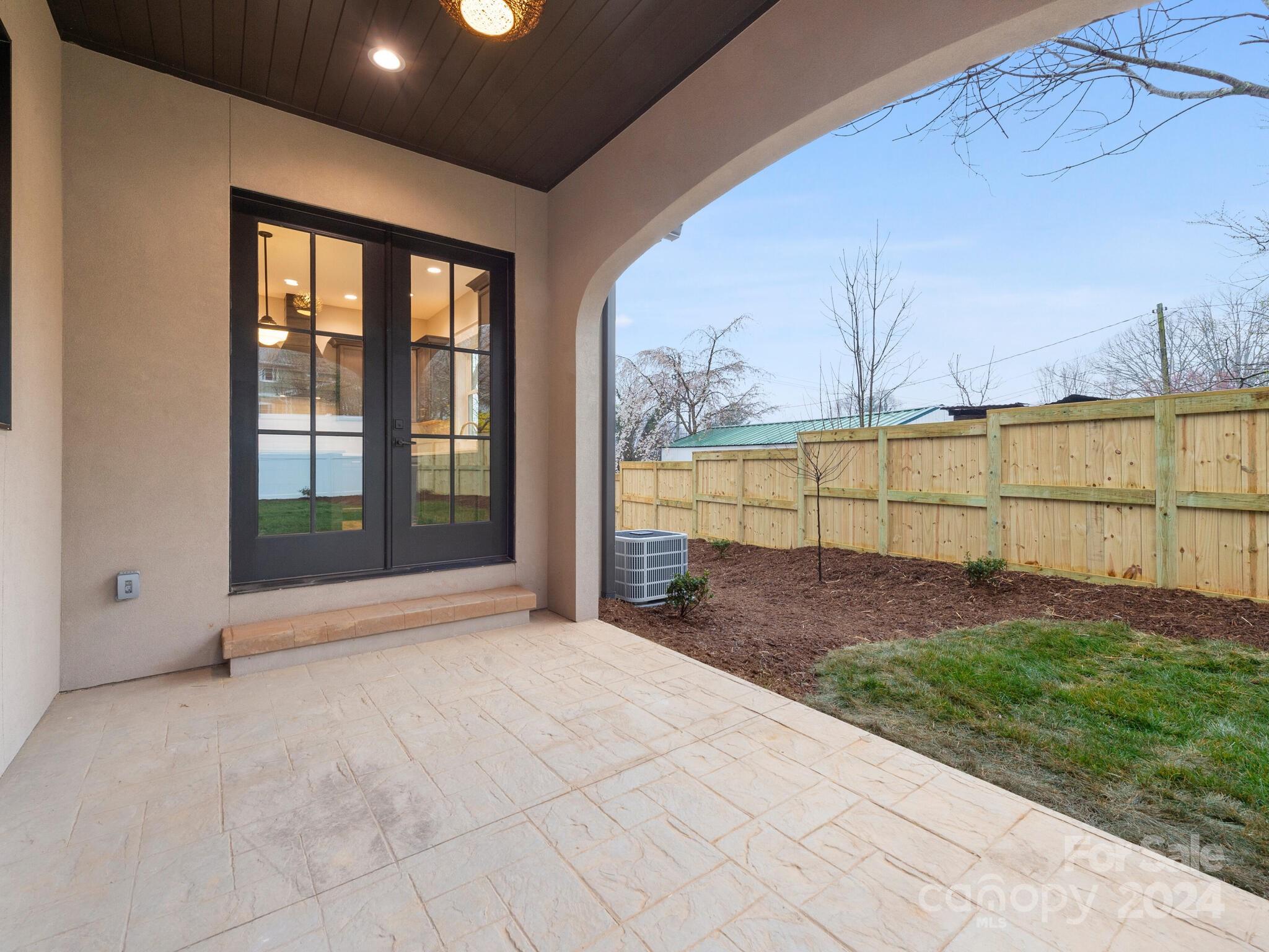 5 Mountain View Avenue
