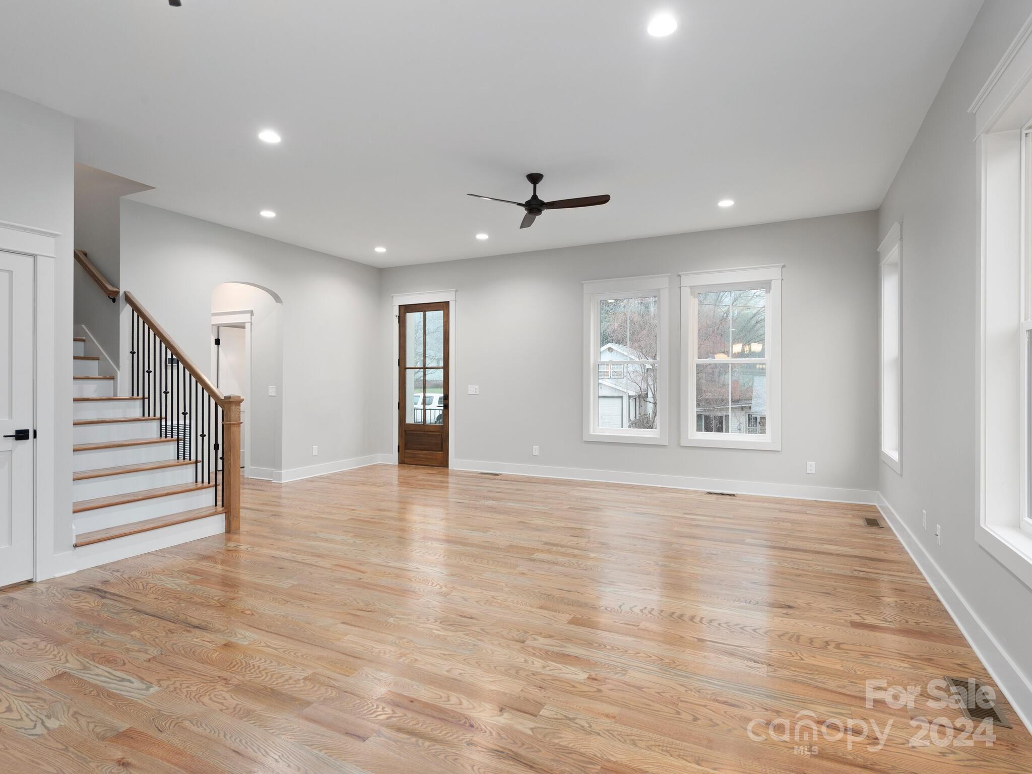 5 Mountain View Avenue