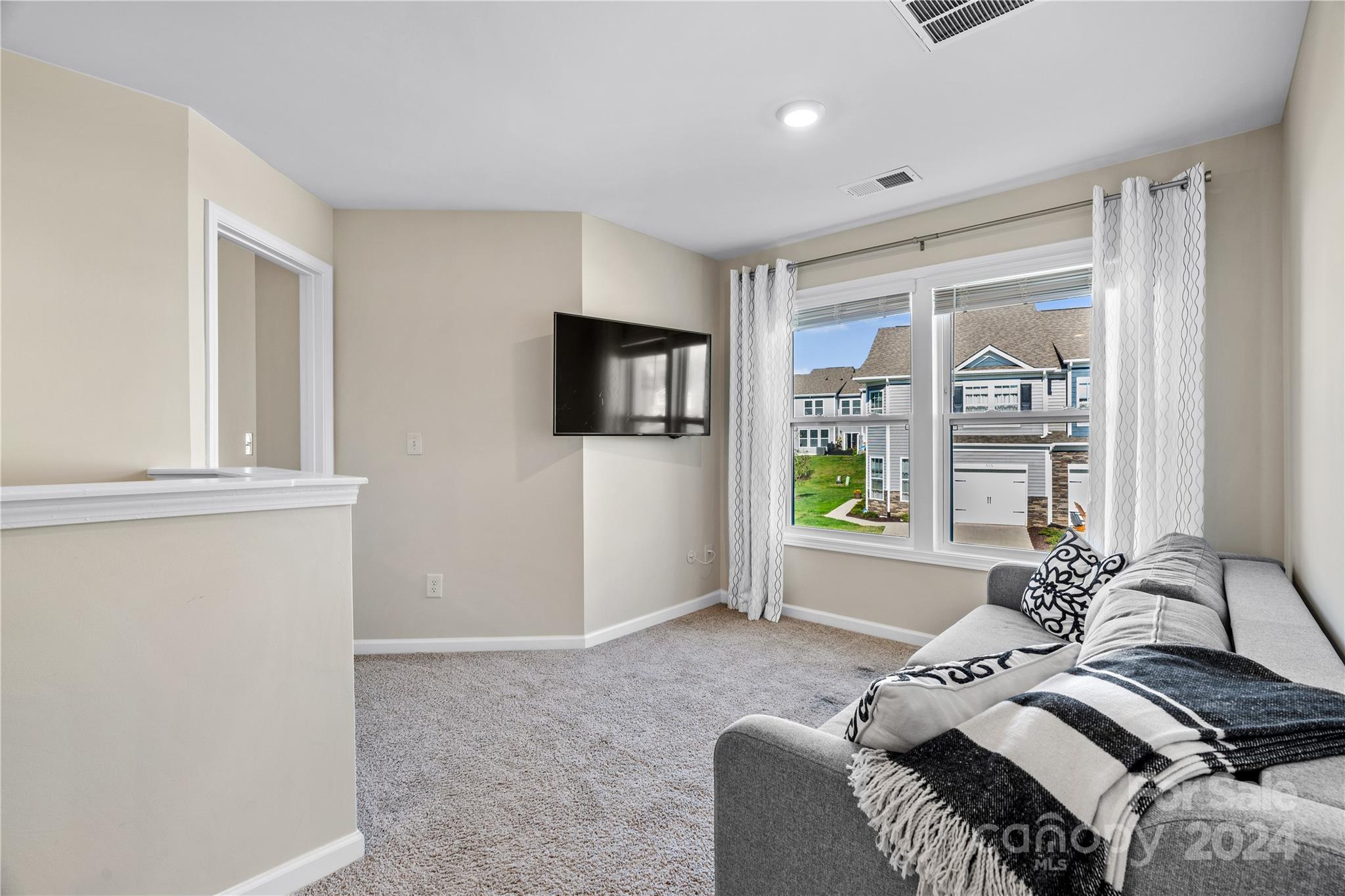 602 Santa Clara Drive