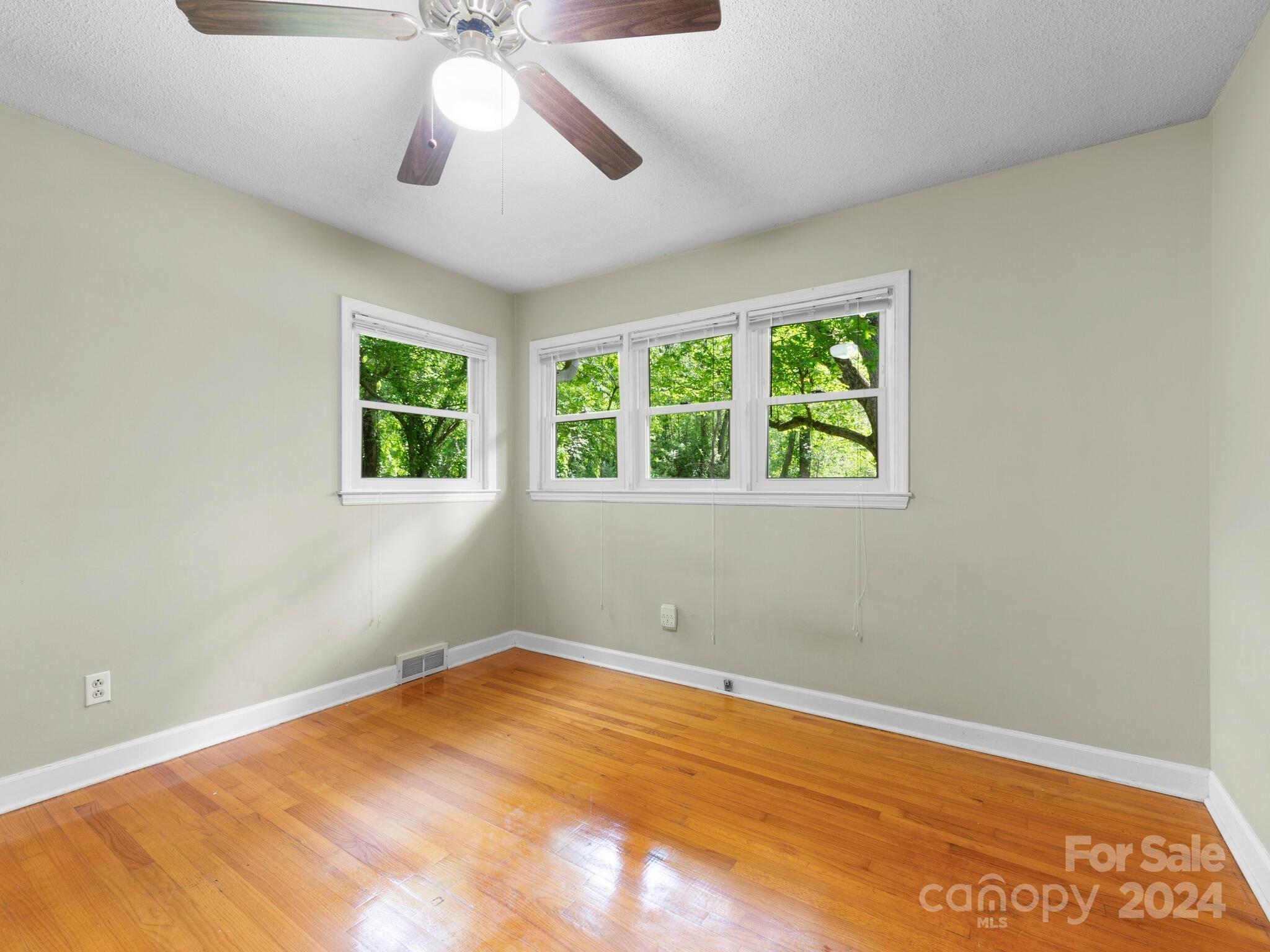 12 Mulberry Drive
