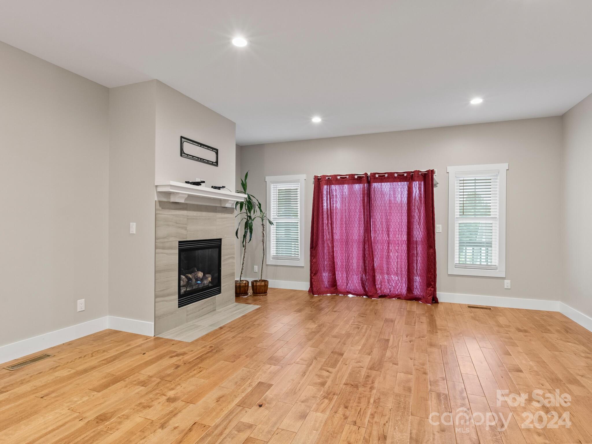 207 Oak Meadow Lane