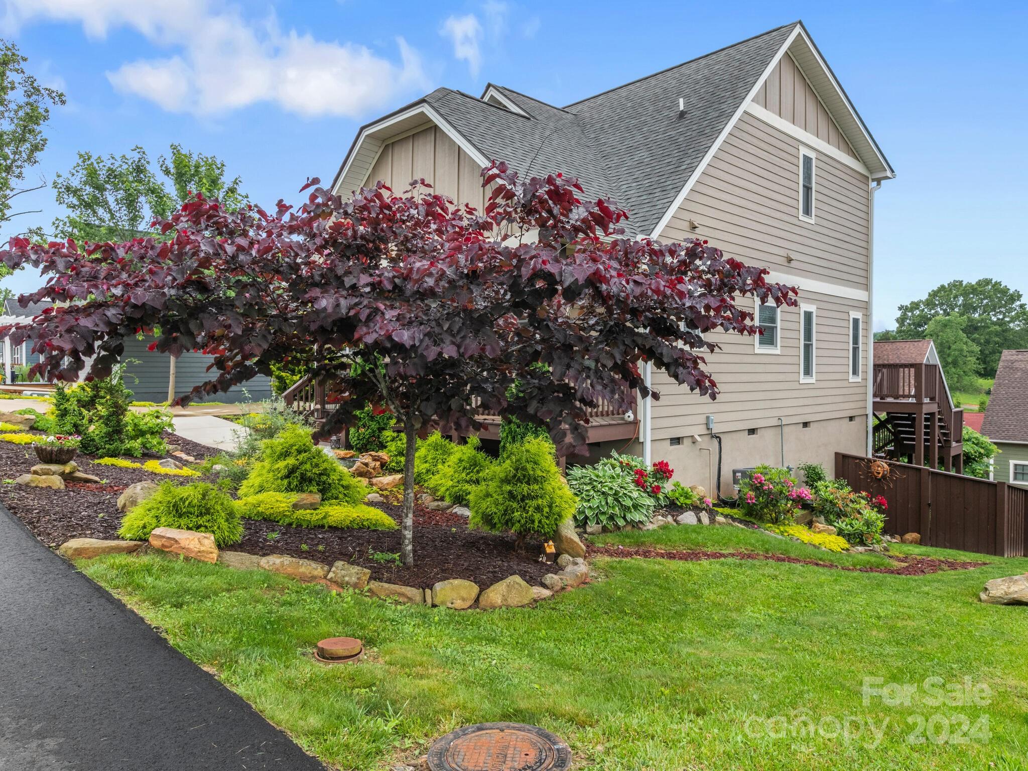 207 Oak Meadow Lane
