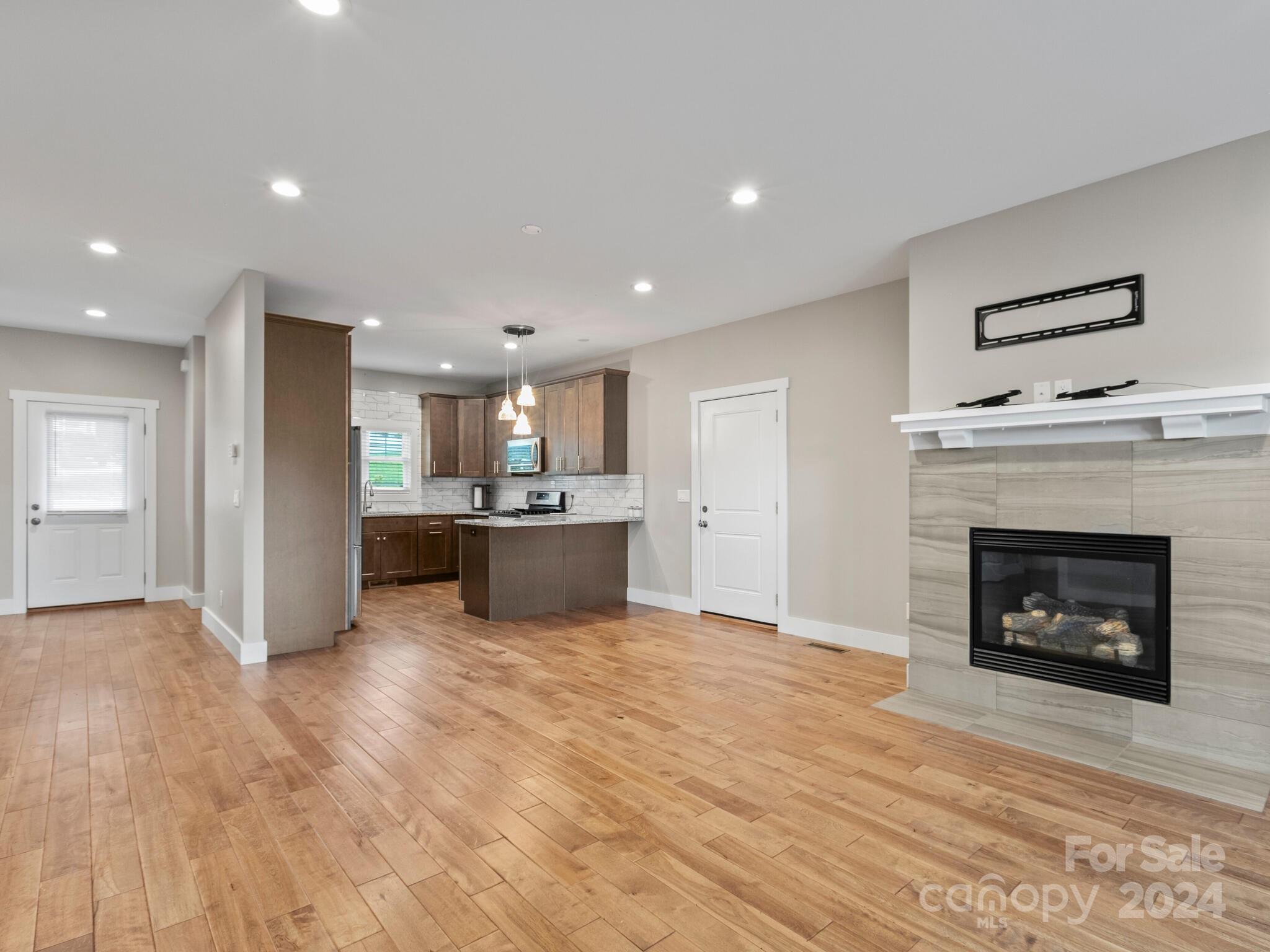 207 Oak Meadow Lane