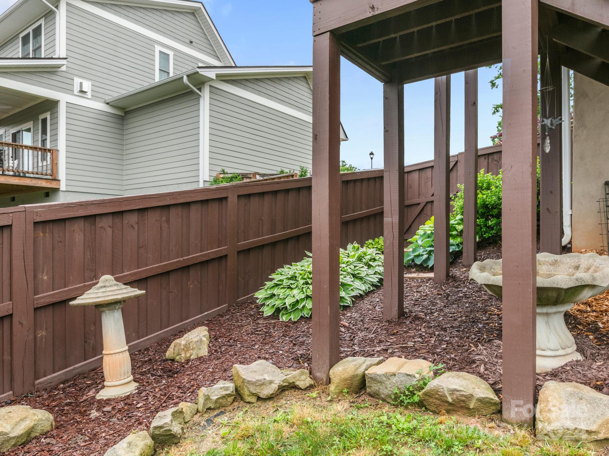 207 Oak Meadow Lane