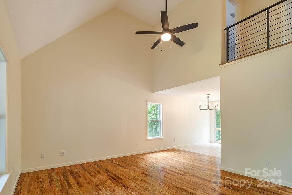 1016 Mountain Drive