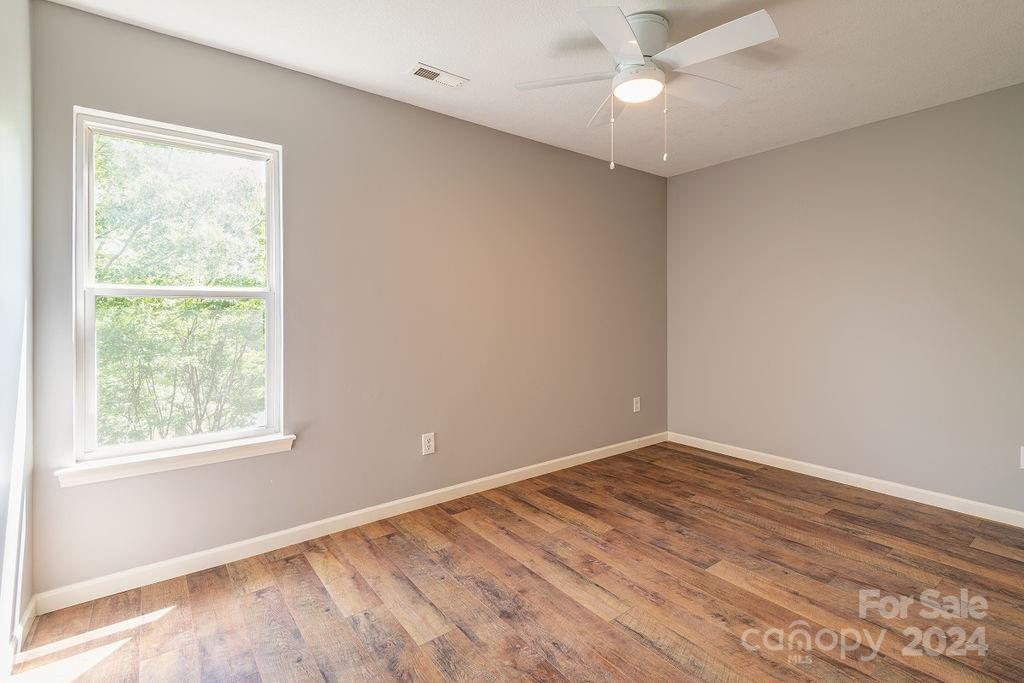 1016 Mountain Drive