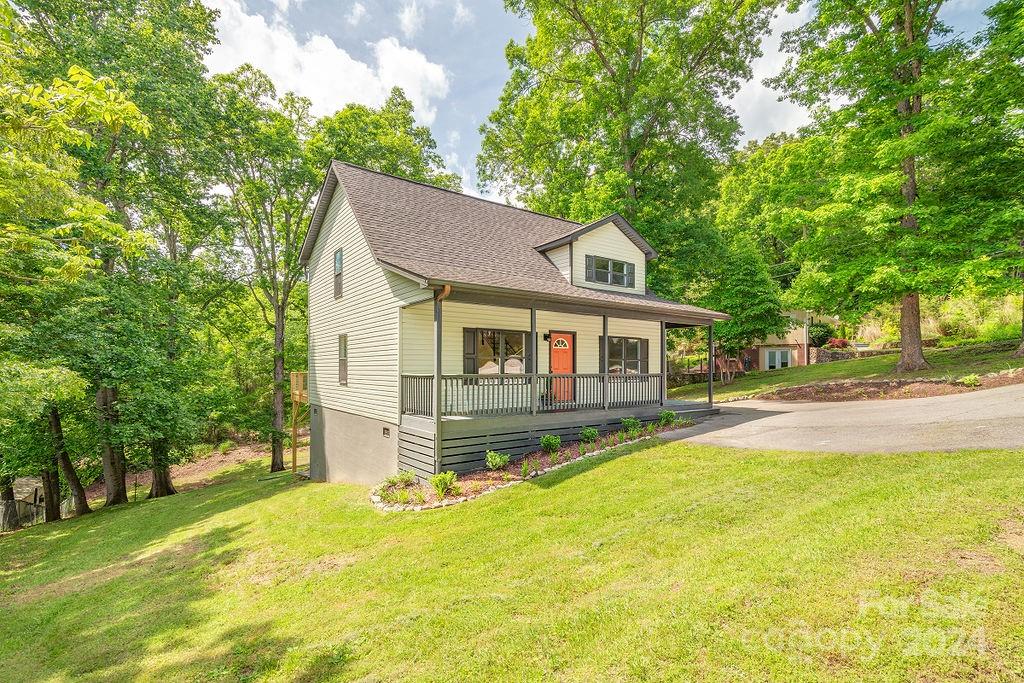 1016 Mountain Drive