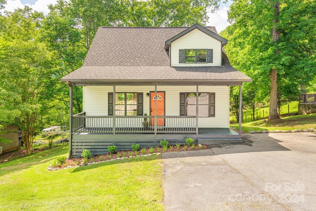 1016 Mountain Drive