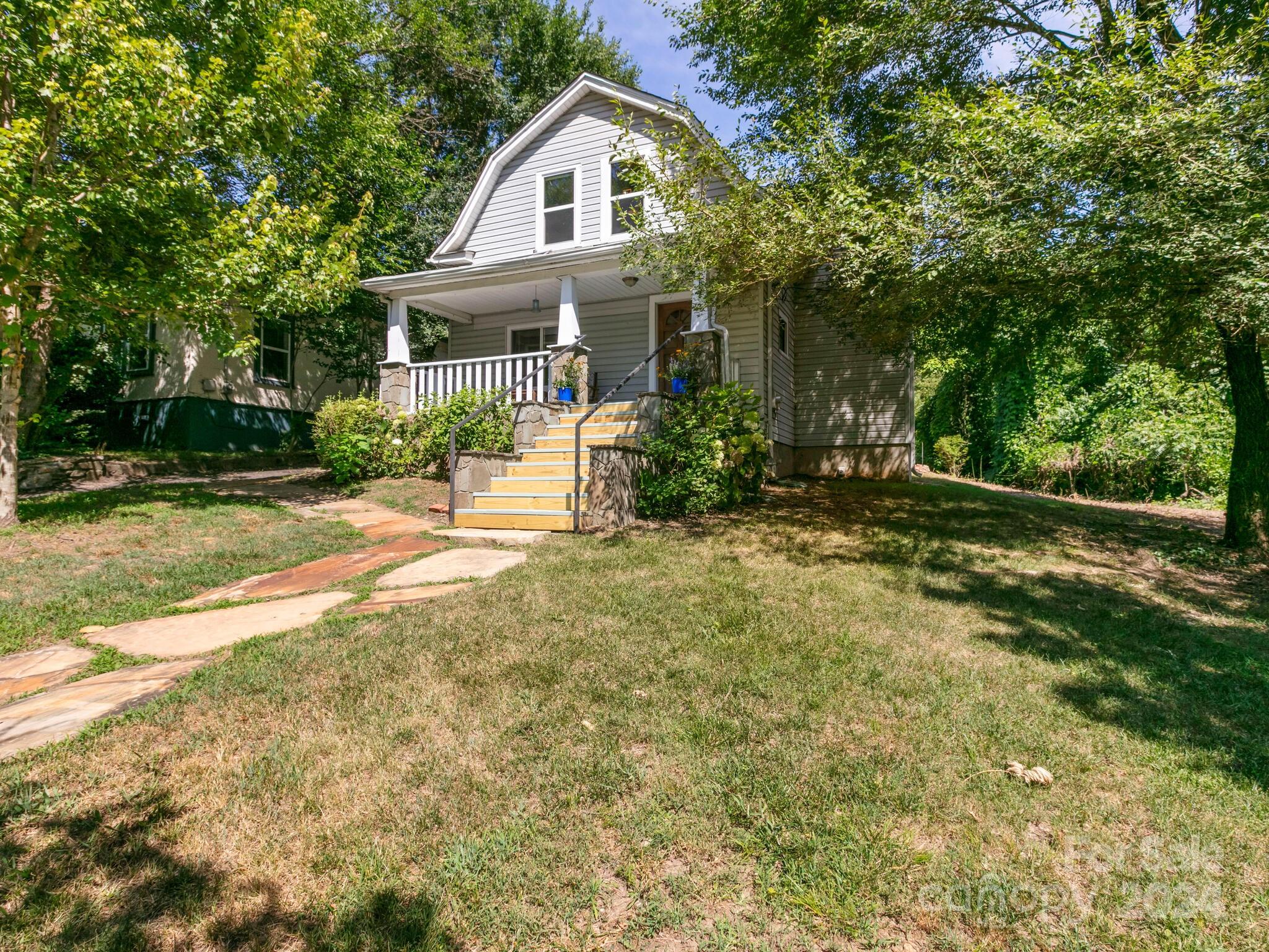 112 Clingman Avenue