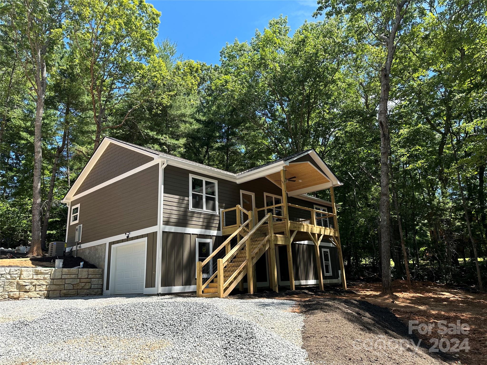 121 Lady Bear Lane