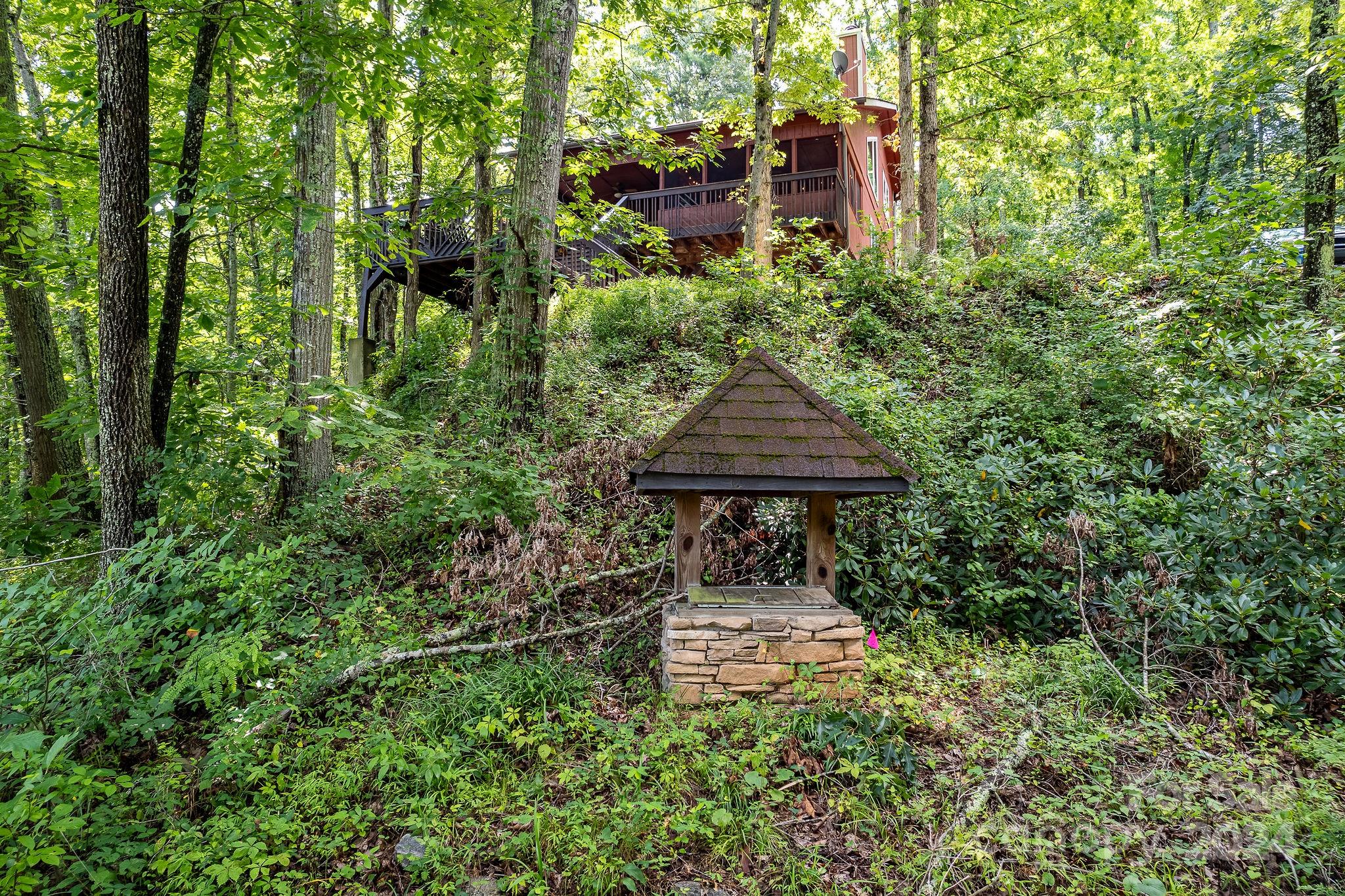 30 Rose Ridge Lane