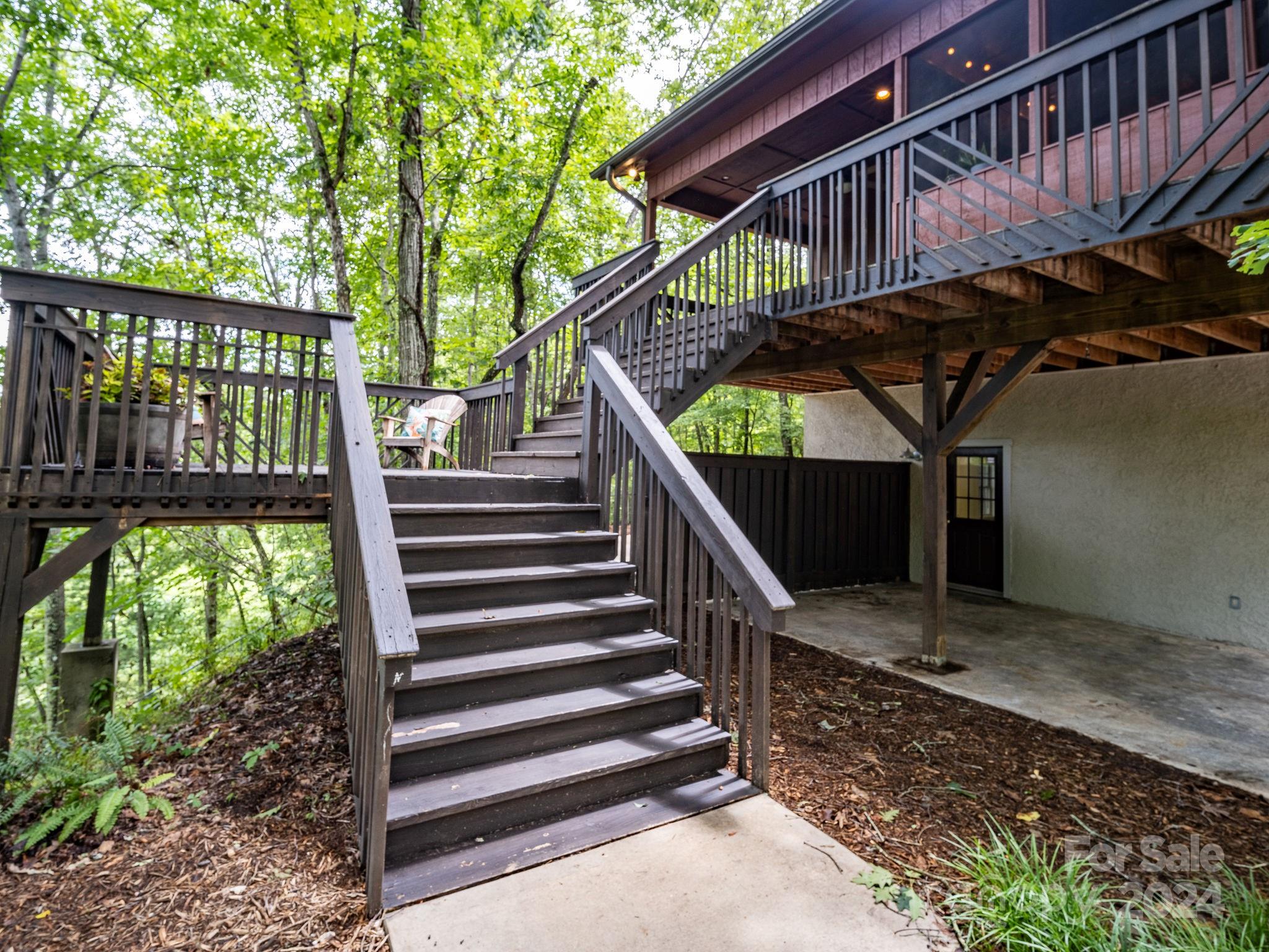 30 Rose Ridge Lane