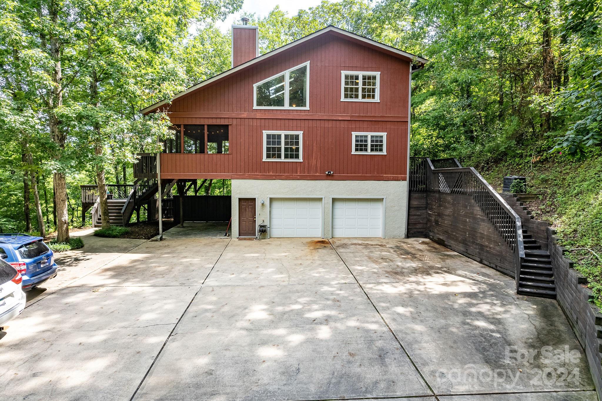 30 Rose Ridge Lane