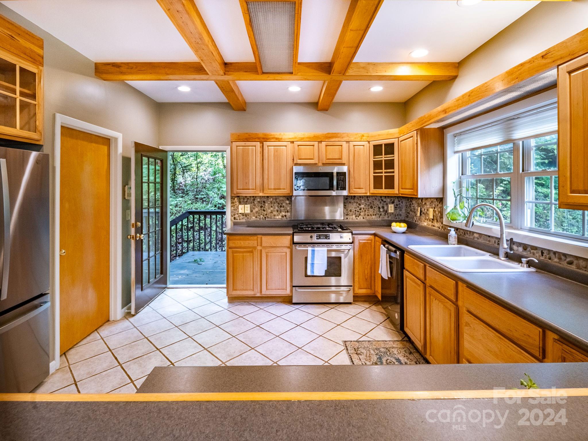 30 Rose Ridge Lane