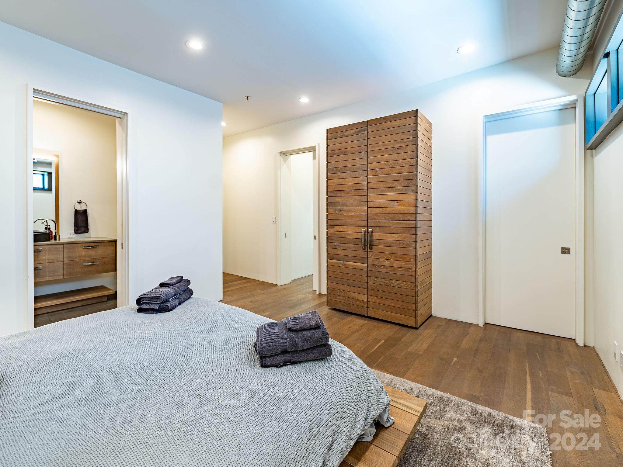 53-C College Street Unit: 302