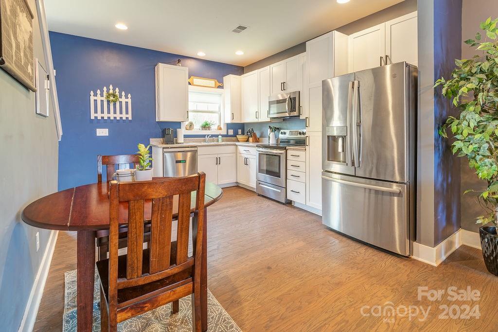 371 Cardwell Lane