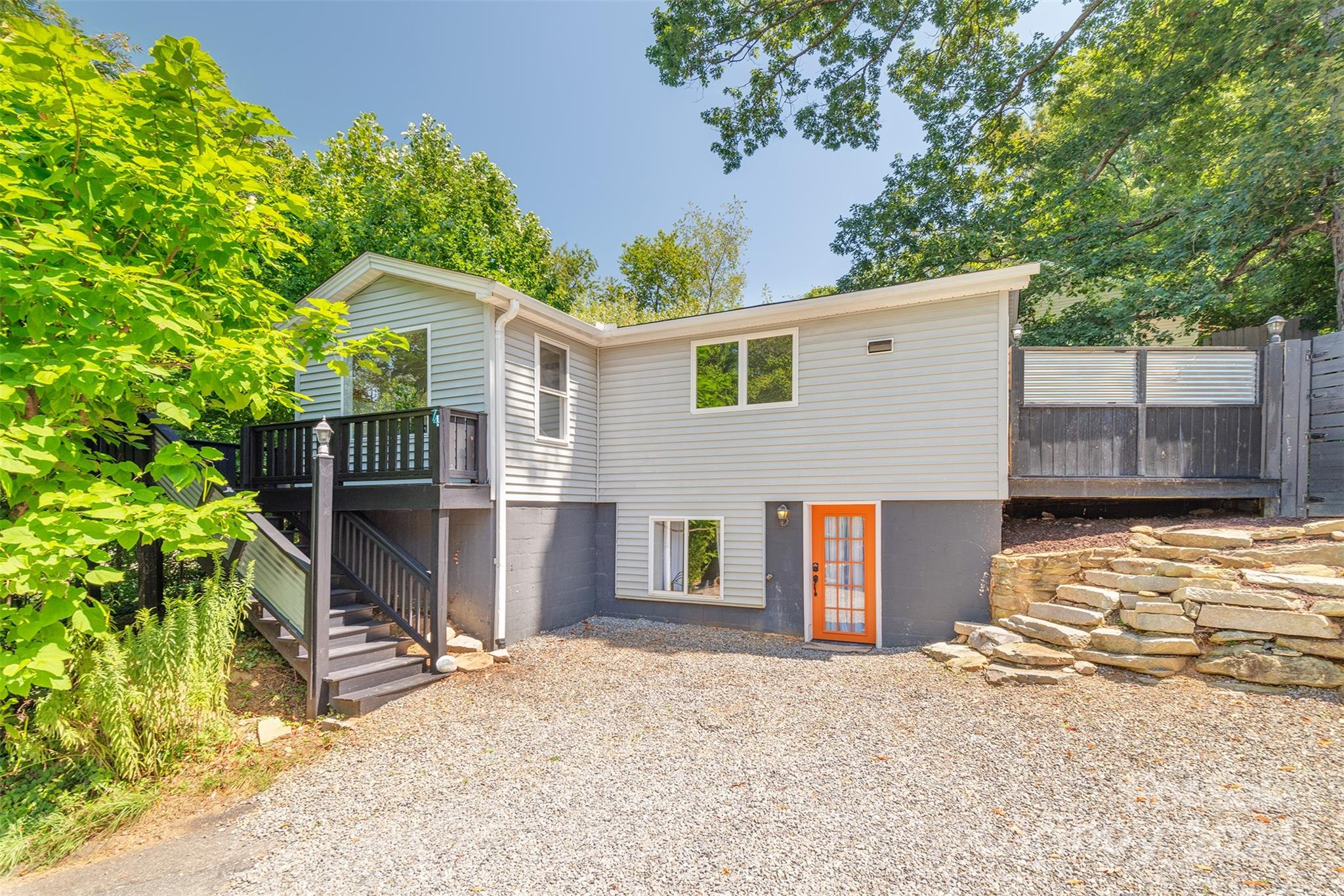 74 Johnston Boulevard