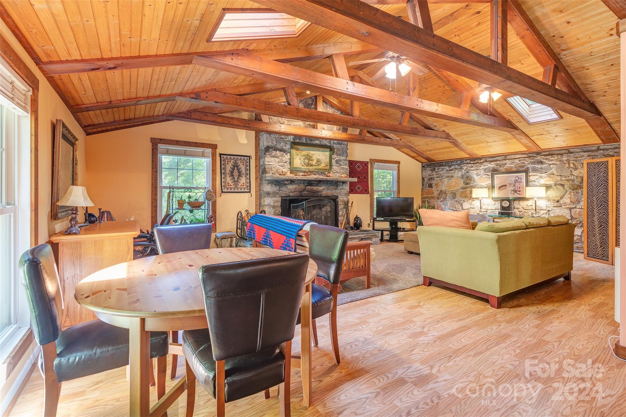 12 Rollingwood Road