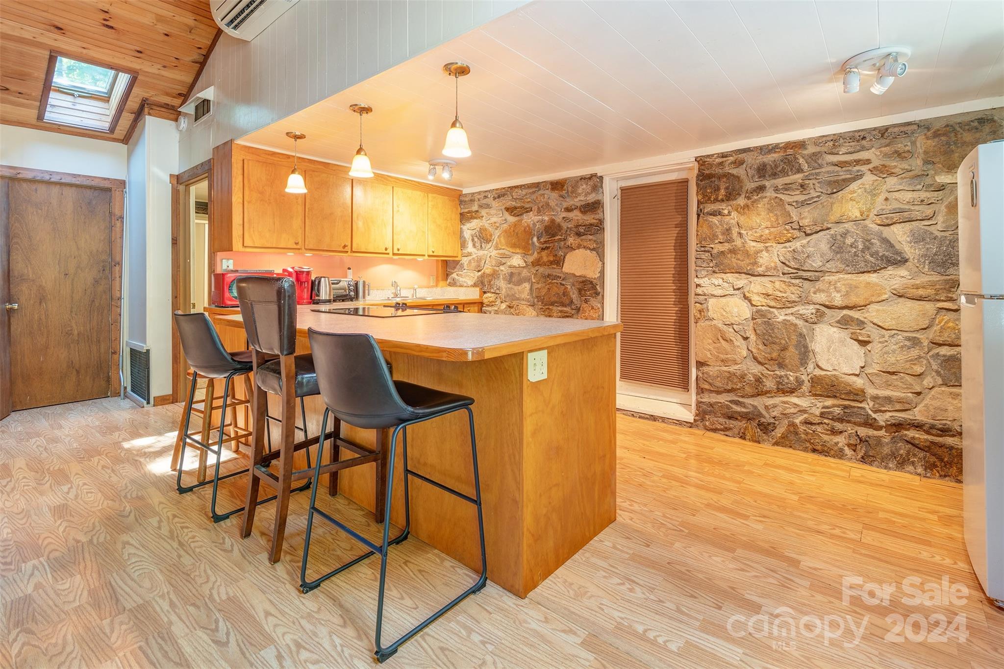 12 Rollingwood Road