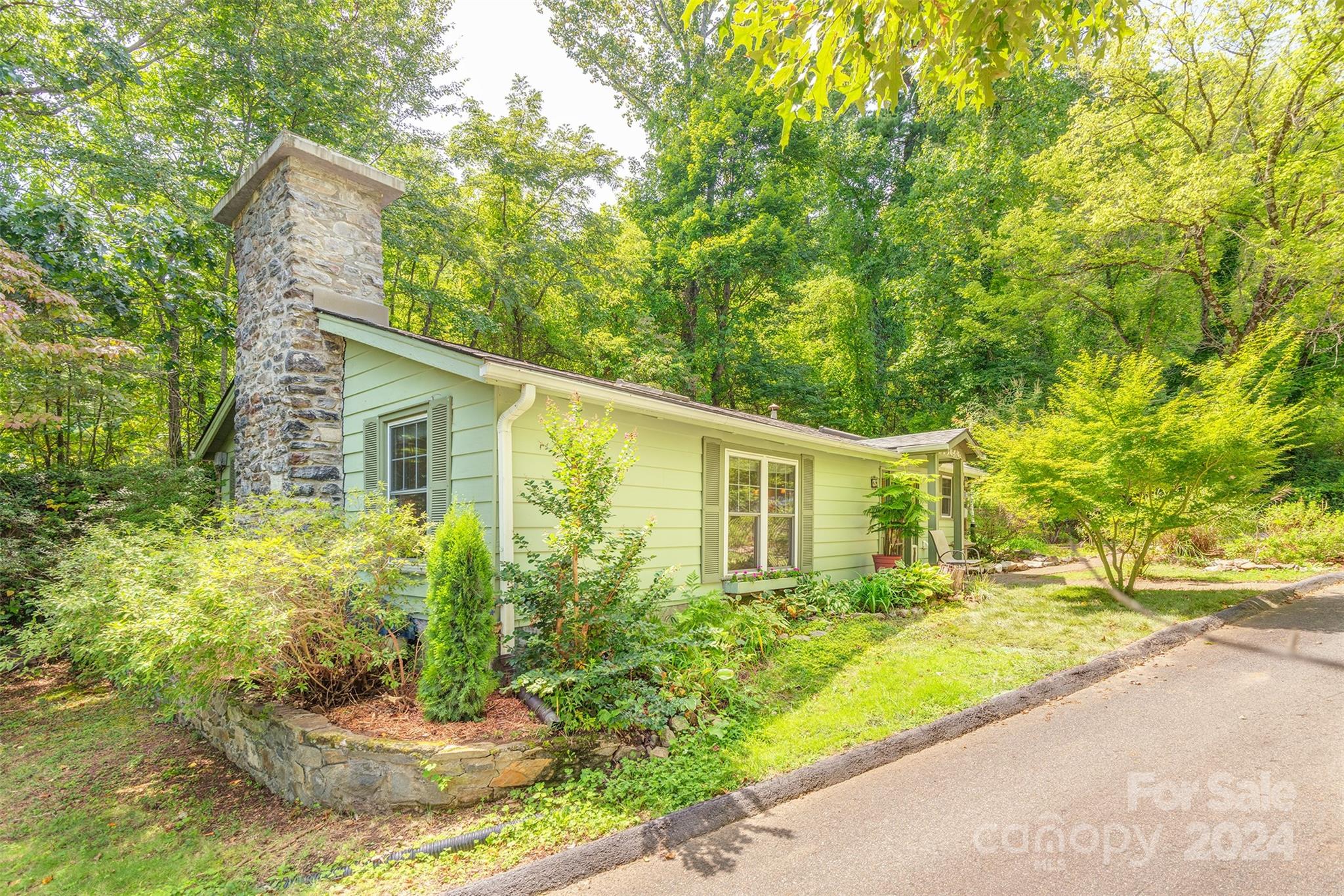 12 Rollingwood Road