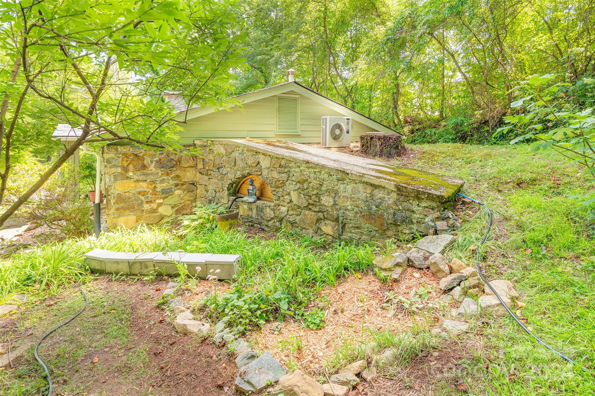 12 Rollingwood Road