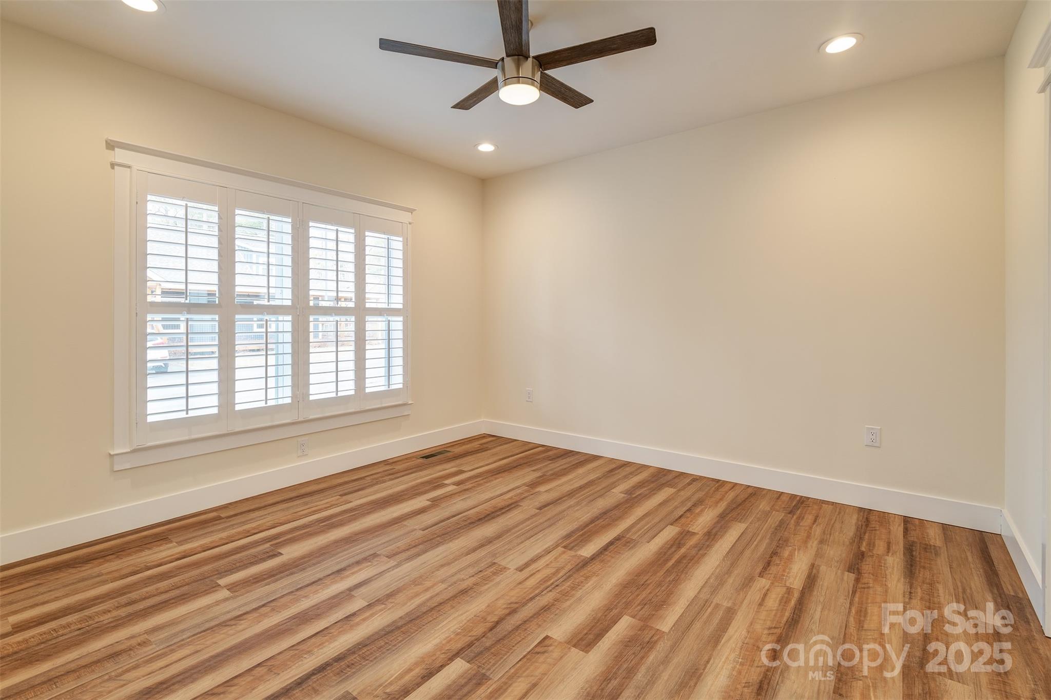 127 Cascade Ridge Road