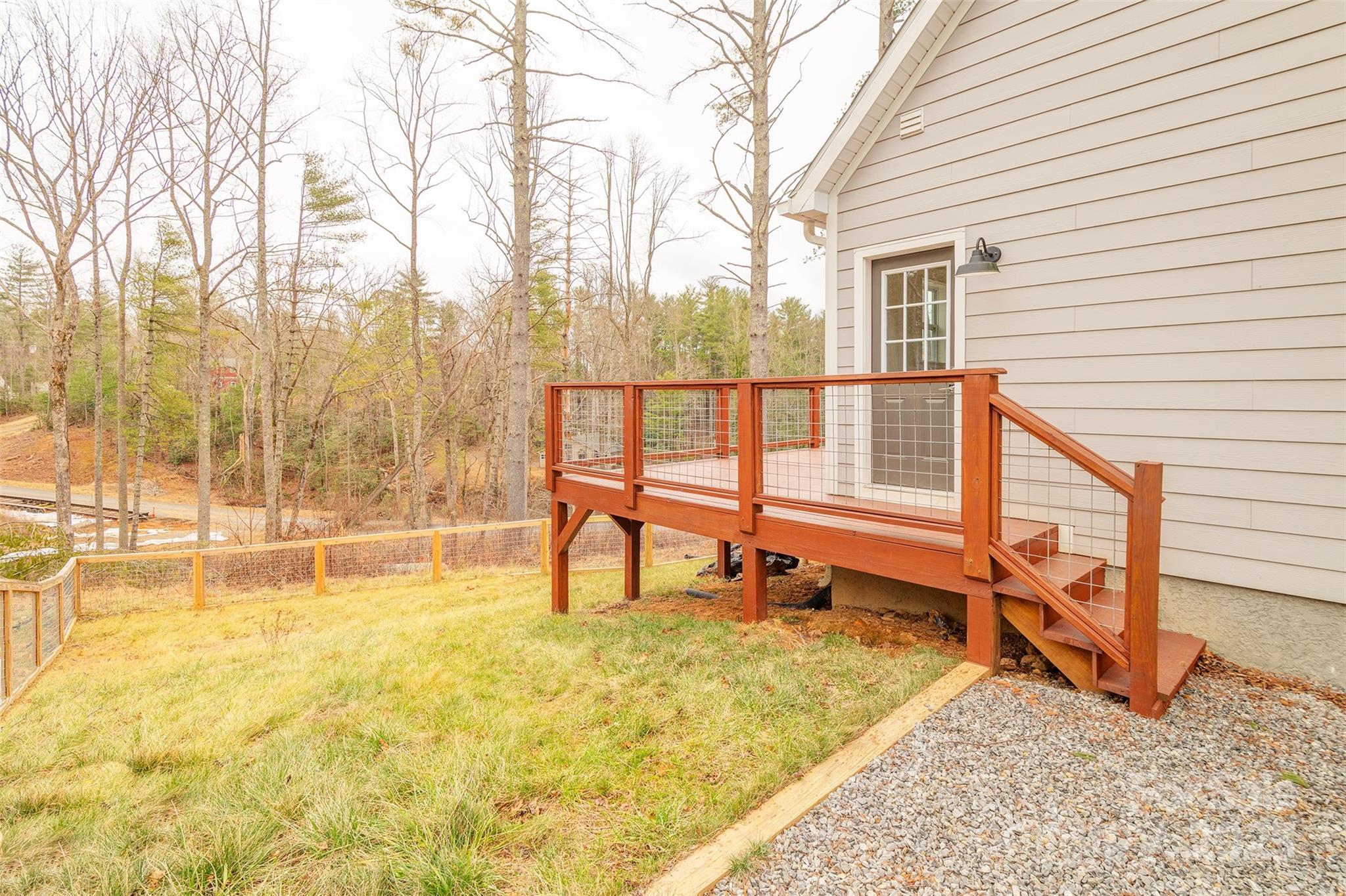 127 Cascade Ridge Road