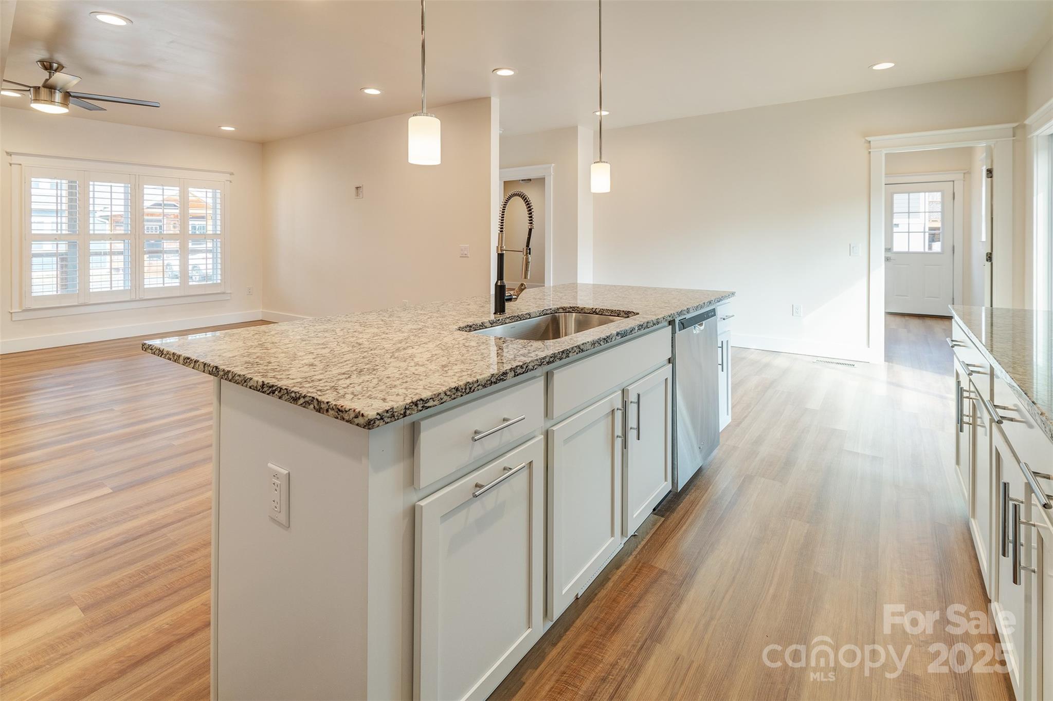 127 Cascade Ridge Road