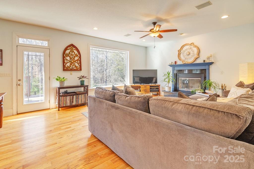 11 Gaston Mountain Road