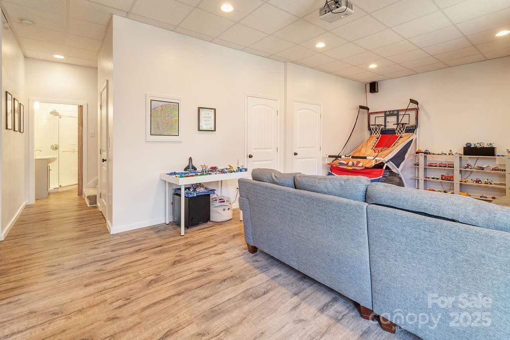 11 Gaston Mountain Road