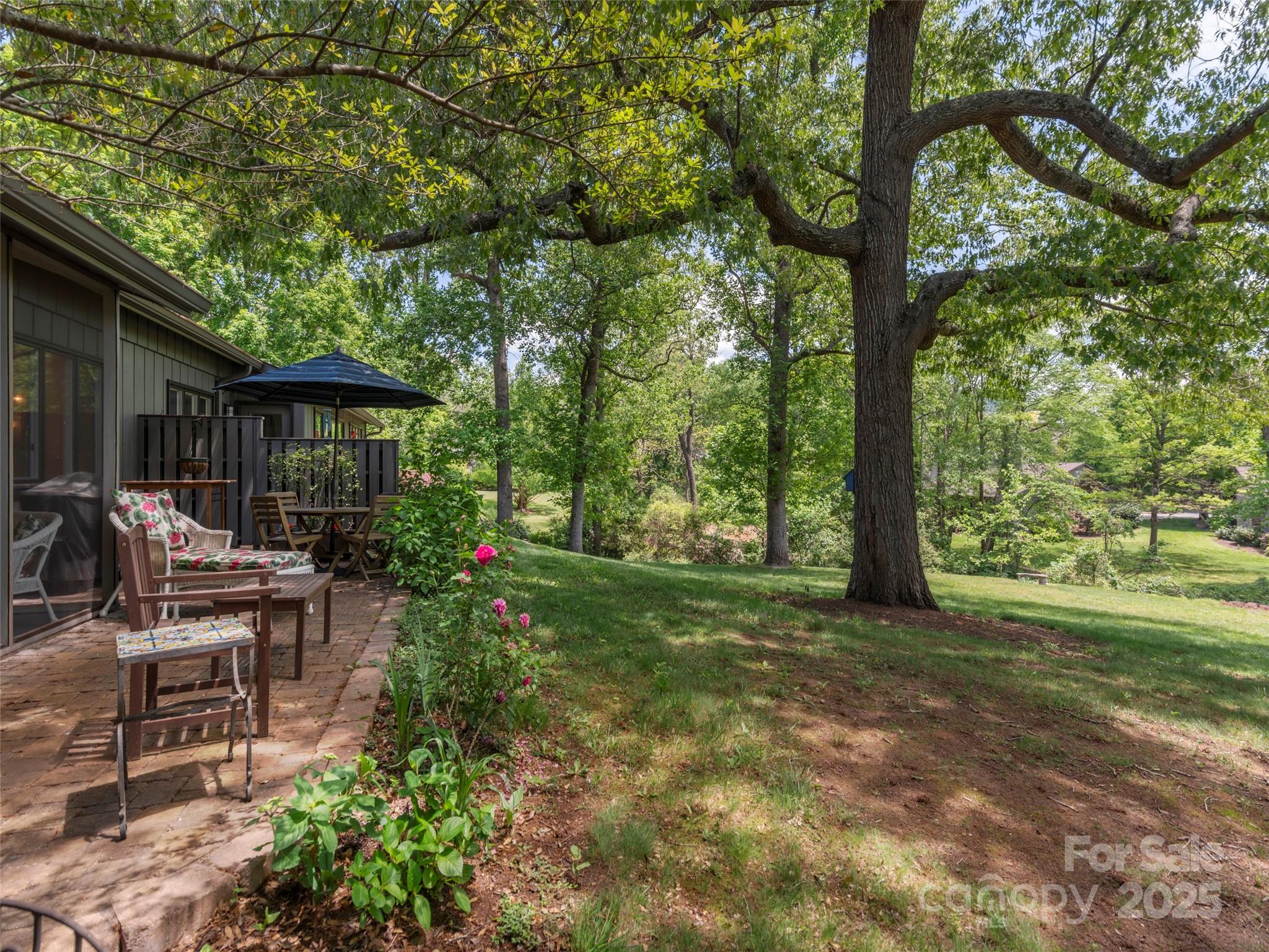 208 Crowfields Drive