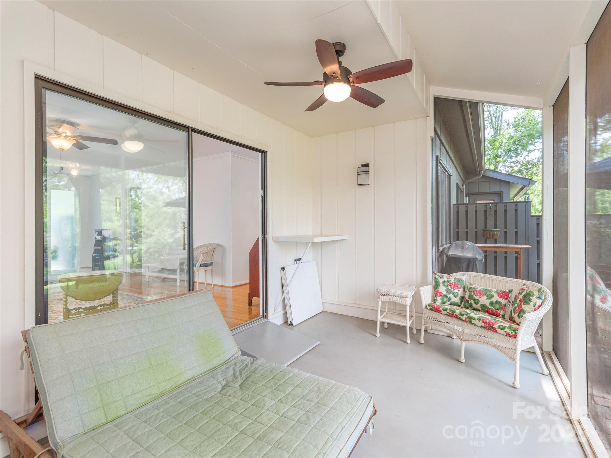 208 Crowfields Drive