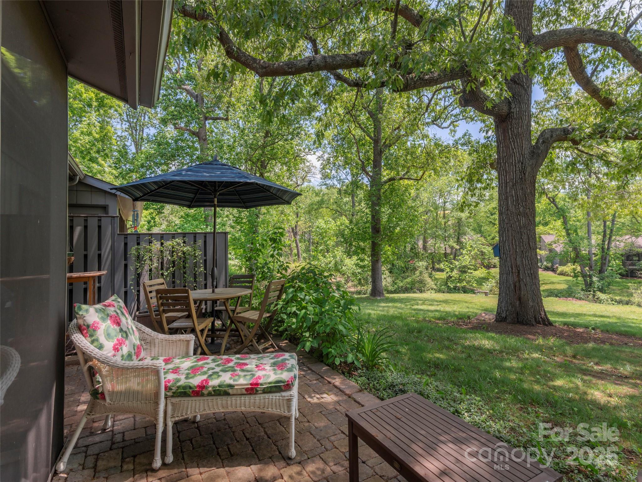 208 Crowfields Drive