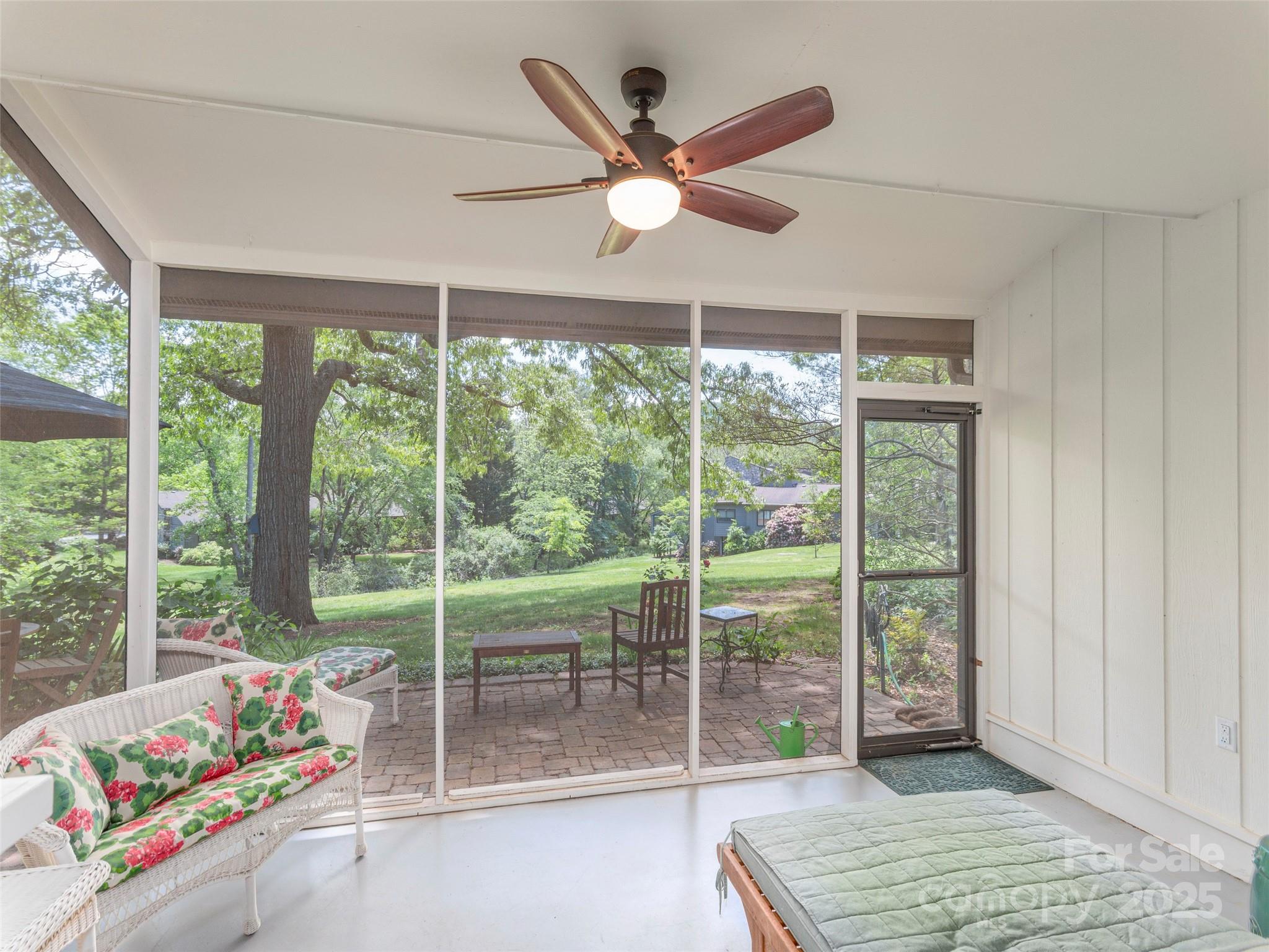 208 Crowfields Drive
