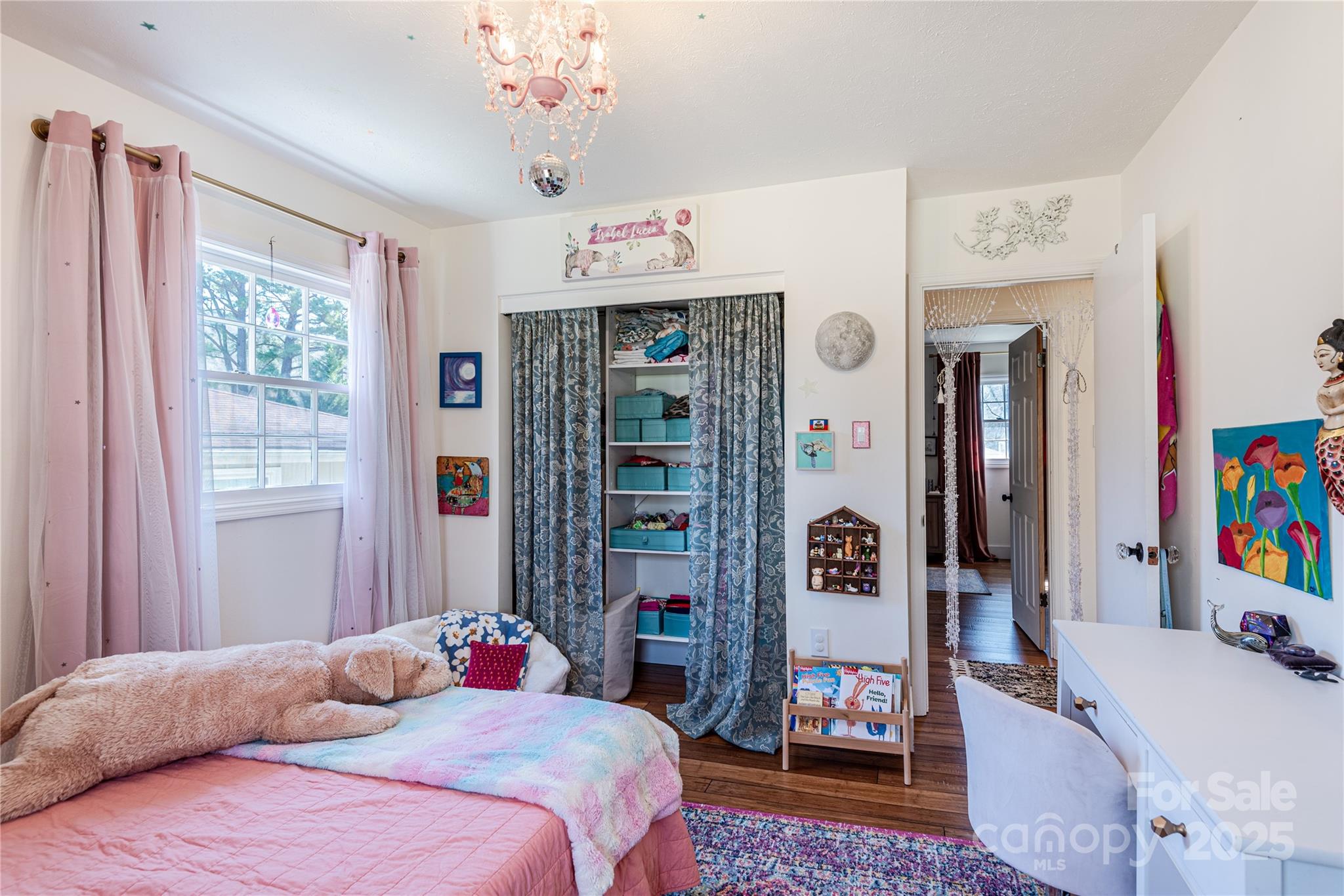 7 Brookcliff Drive