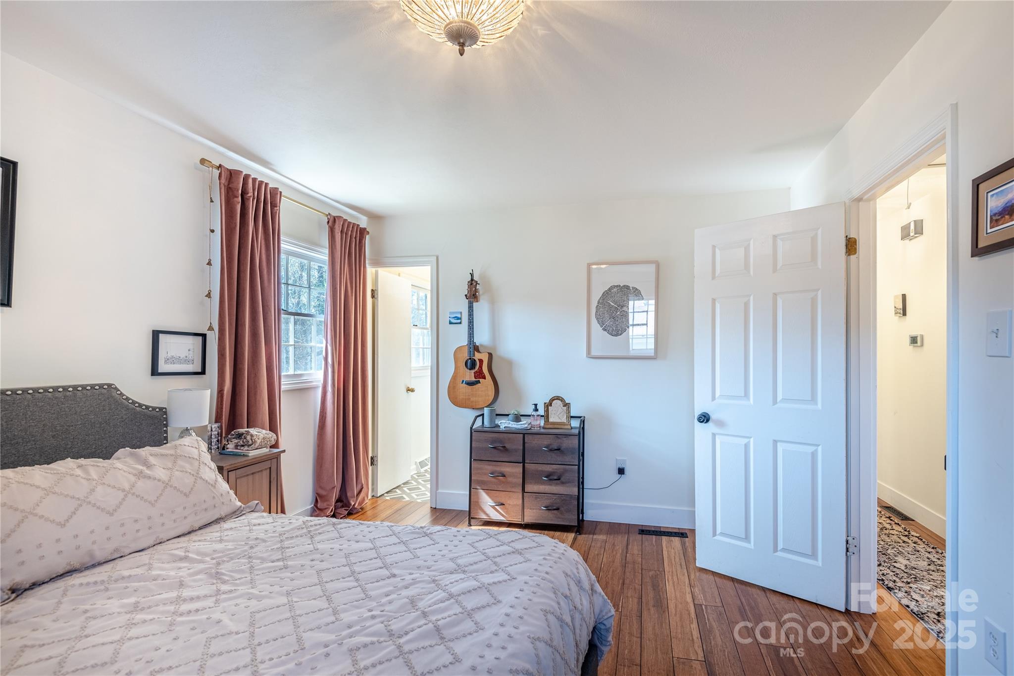 7 Brookcliff Drive