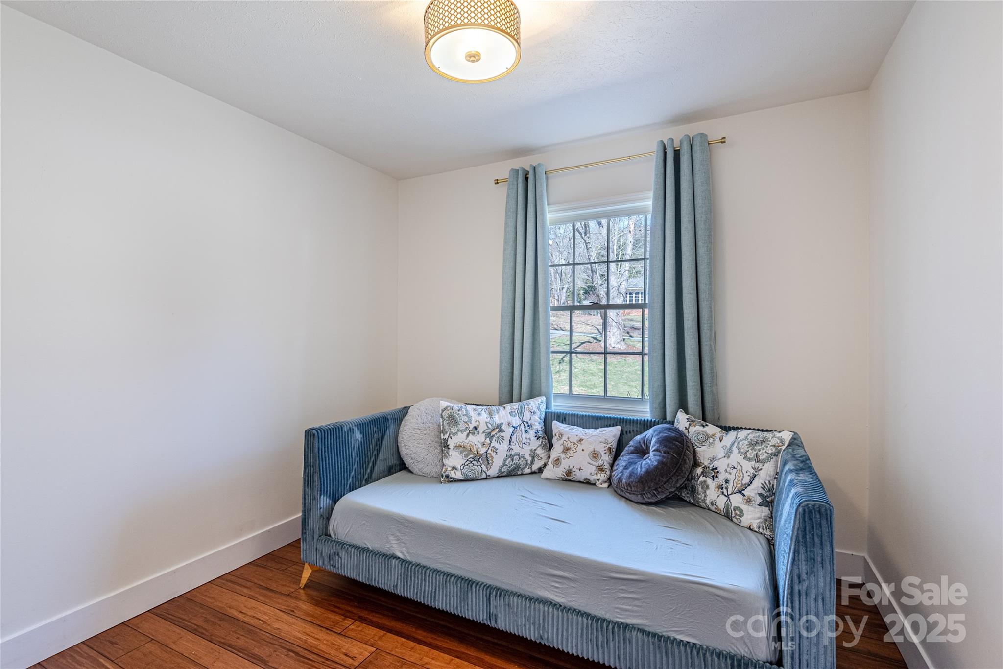 7 Brookcliff Drive