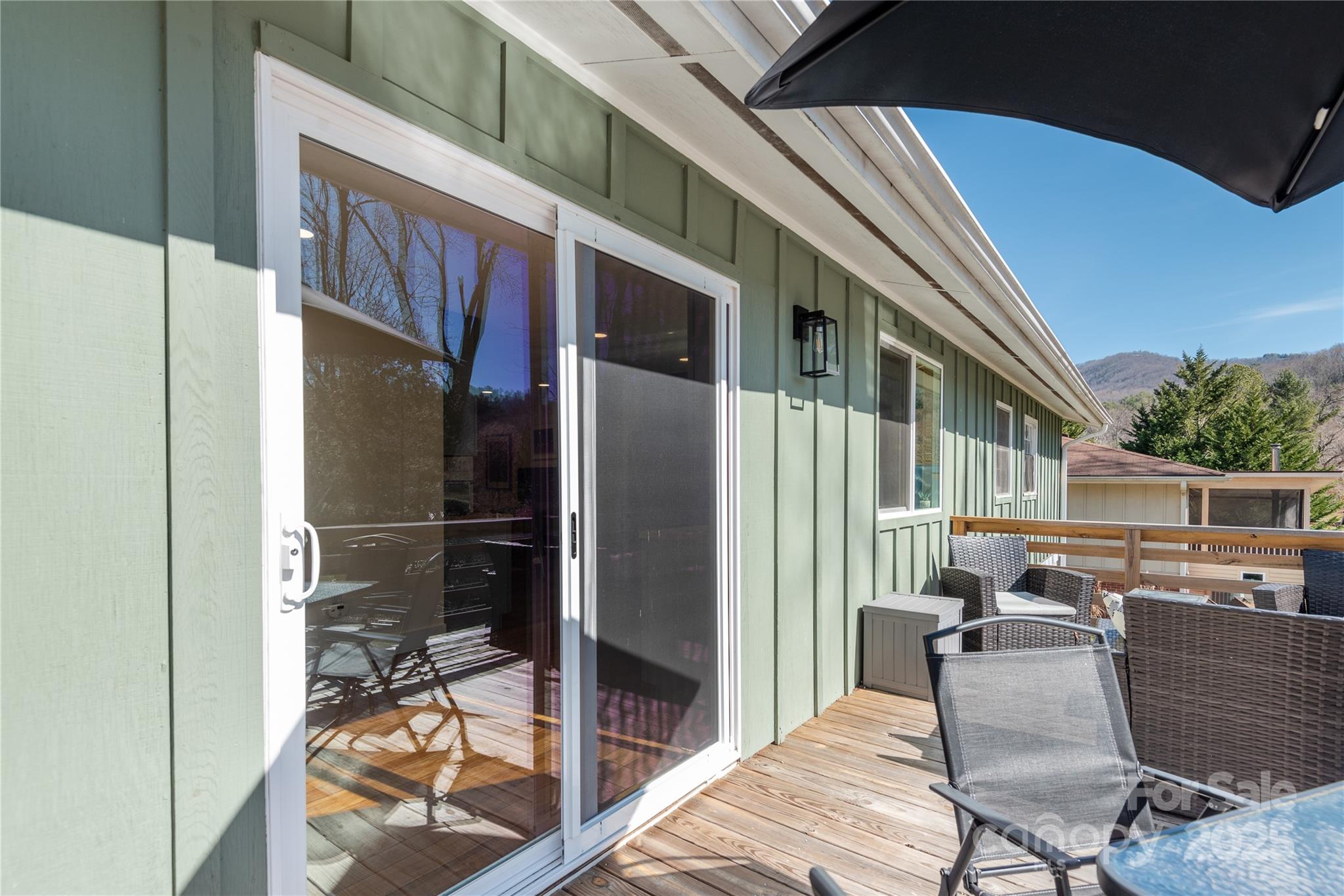 7 Brookcliff Drive