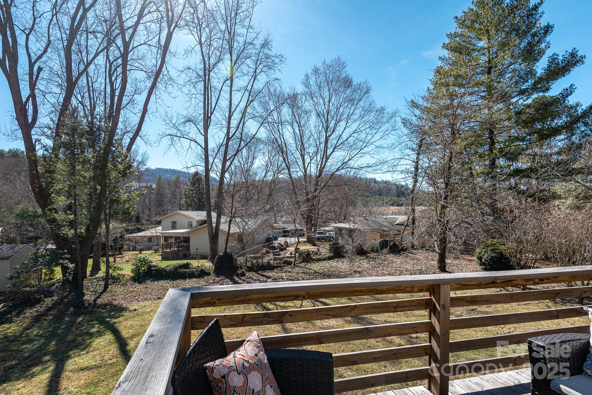 7 Brookcliff Drive