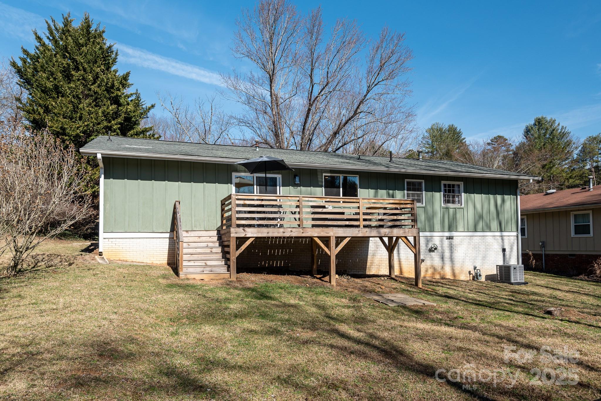 7 Brookcliff Drive