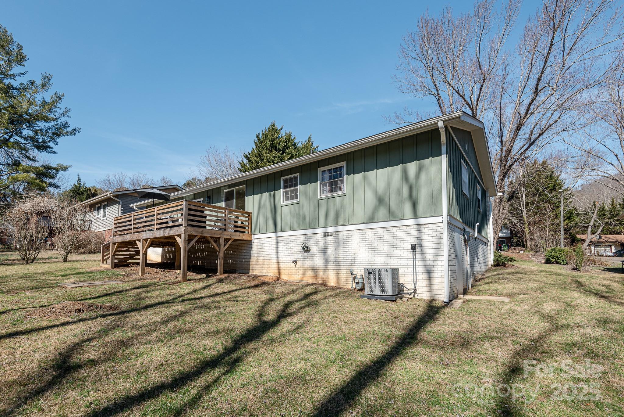 7 Brookcliff Drive