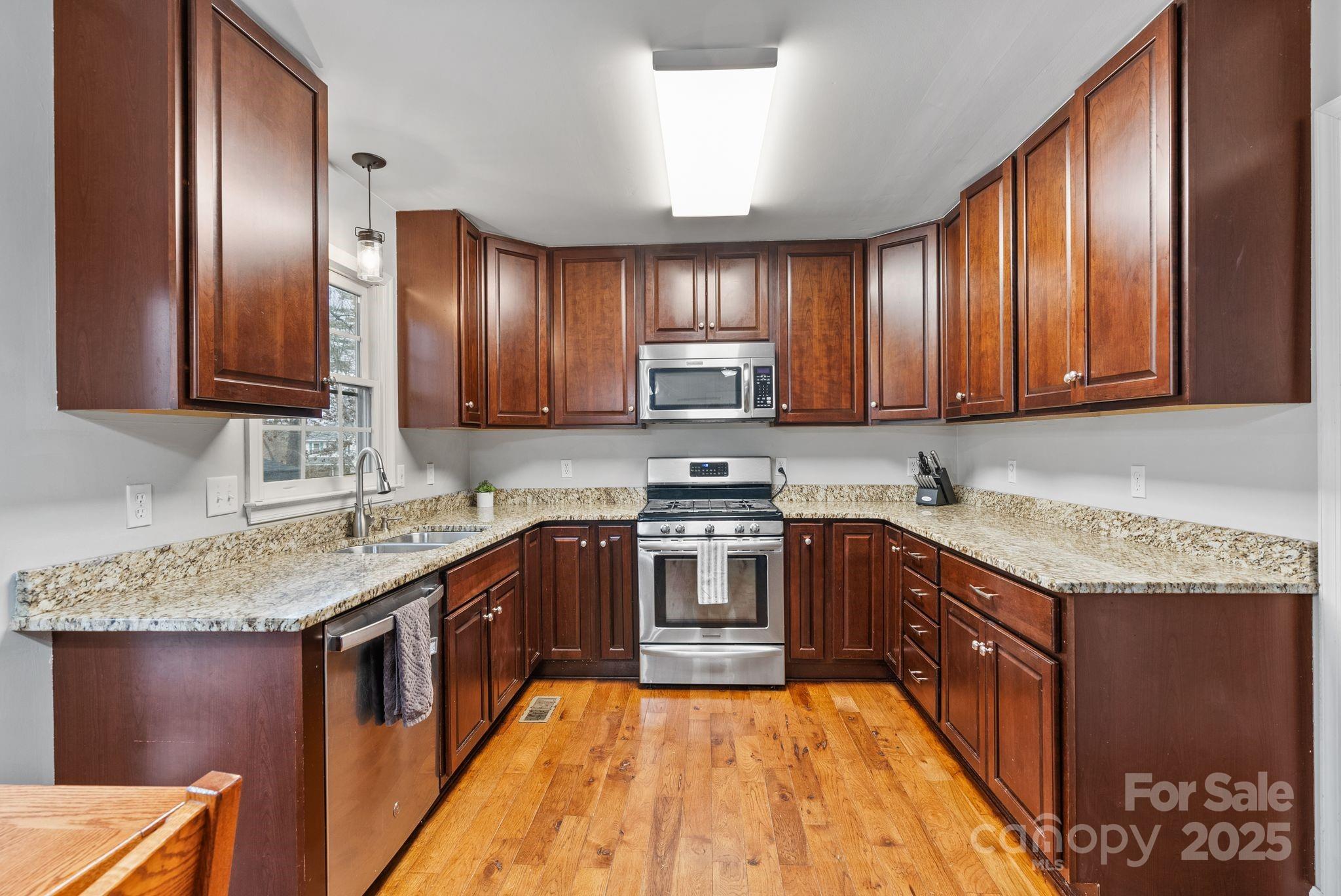 401 Silver Maple Court