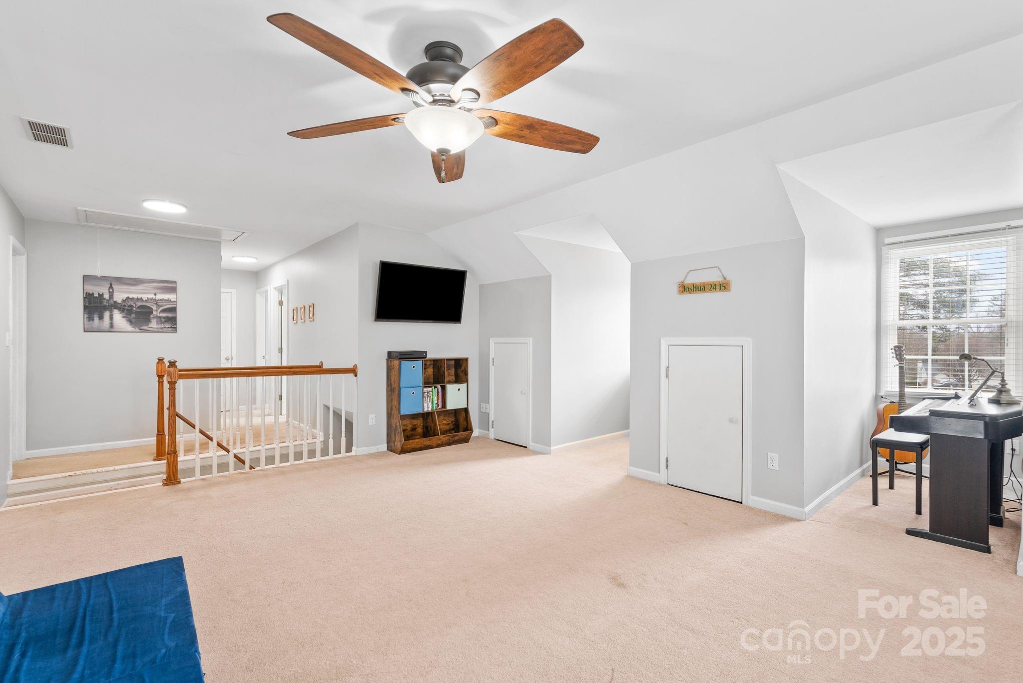 401 Silver Maple Court
