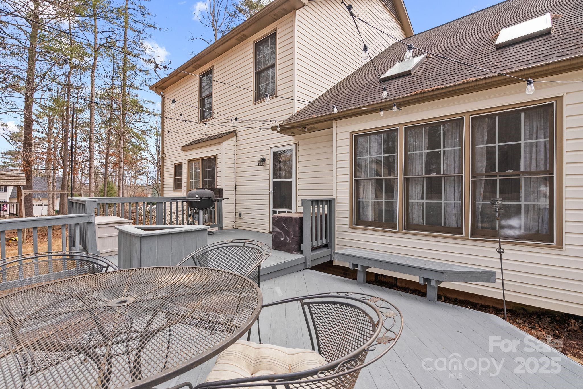 401 Silver Maple Court