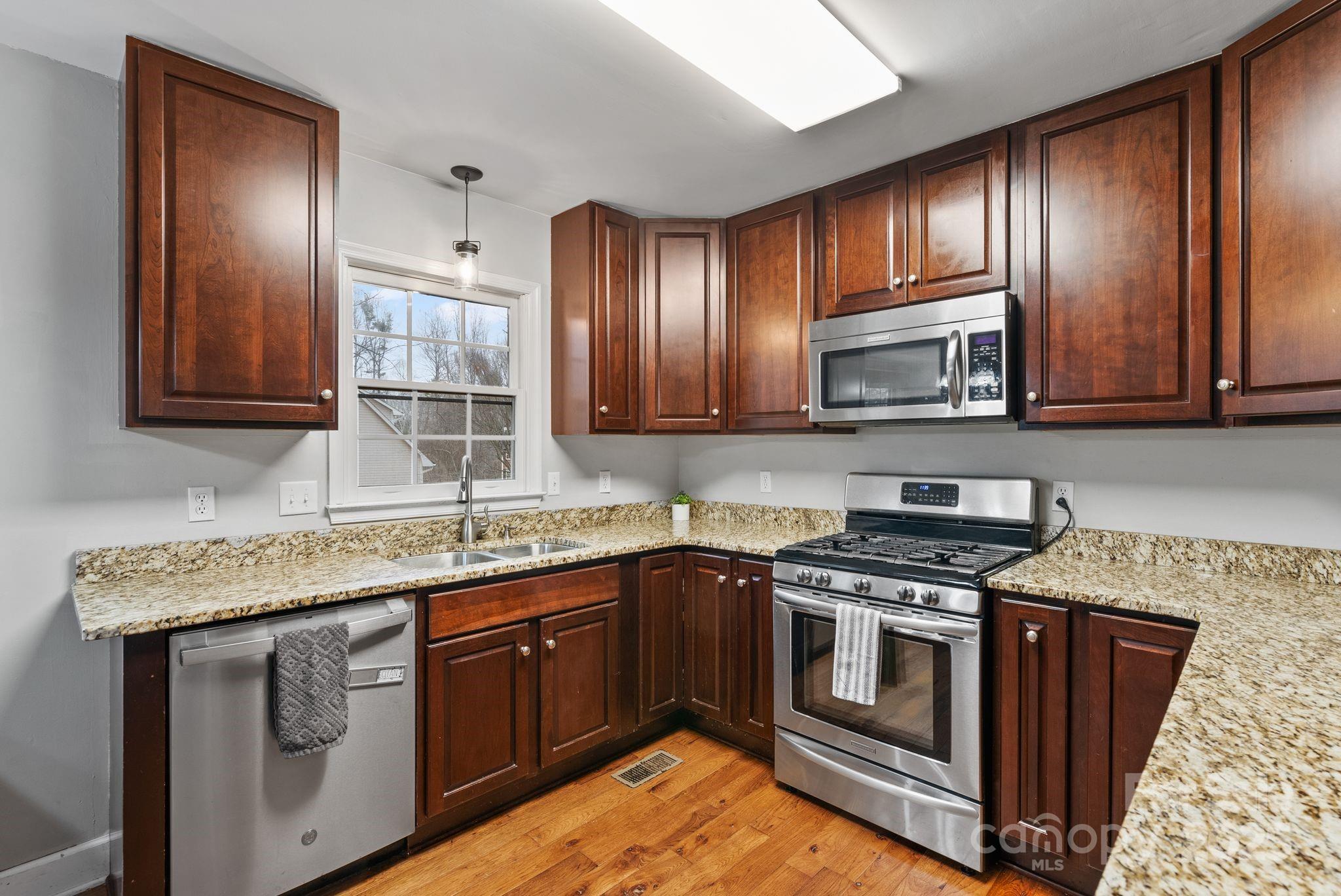 401 Silver Maple Court