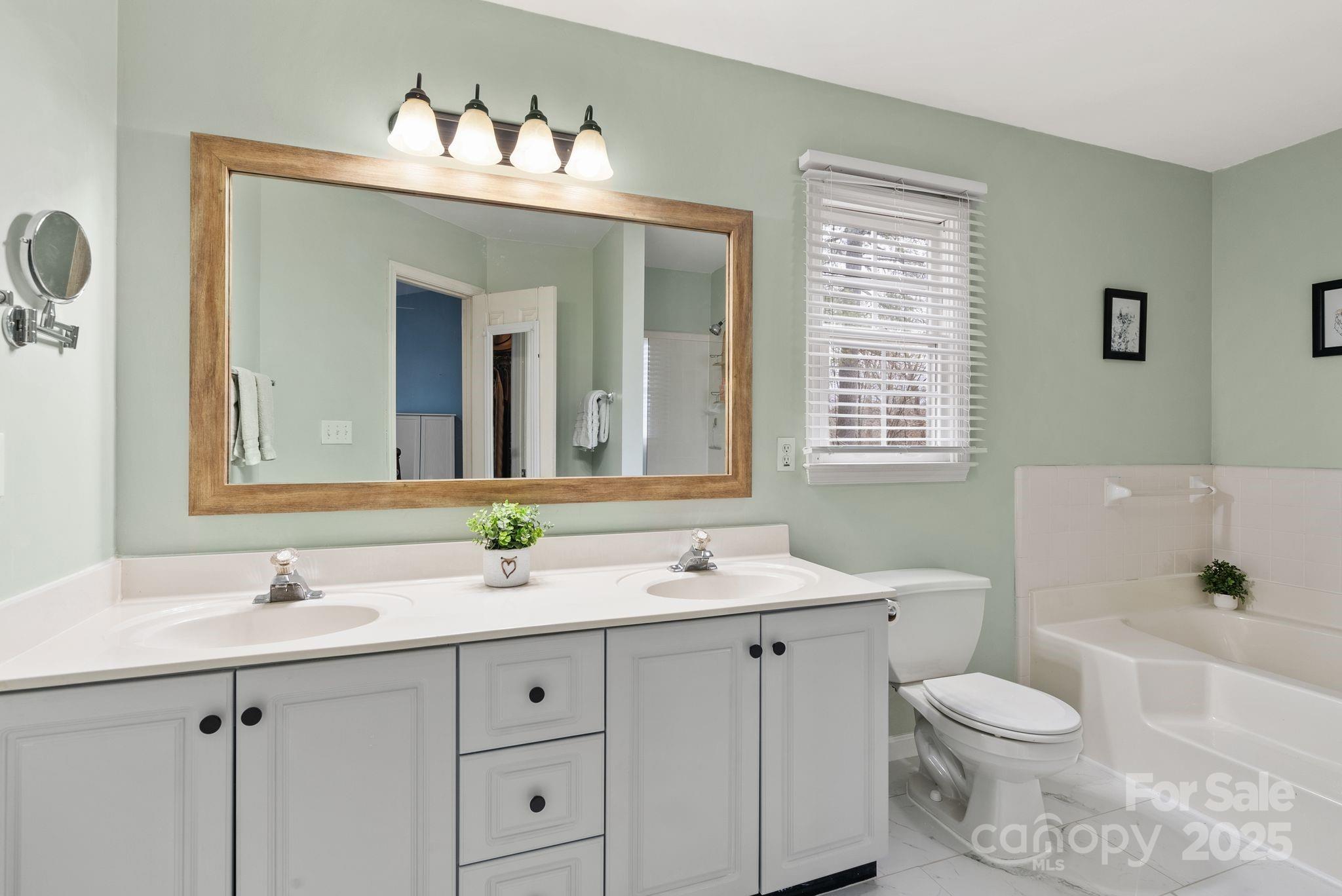 401 Silver Maple Court
