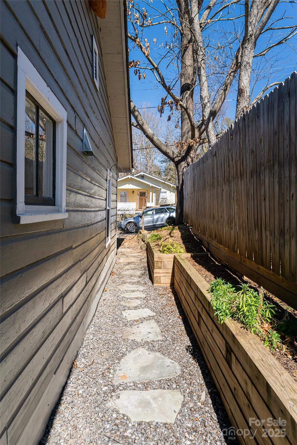 37 Gray Street
