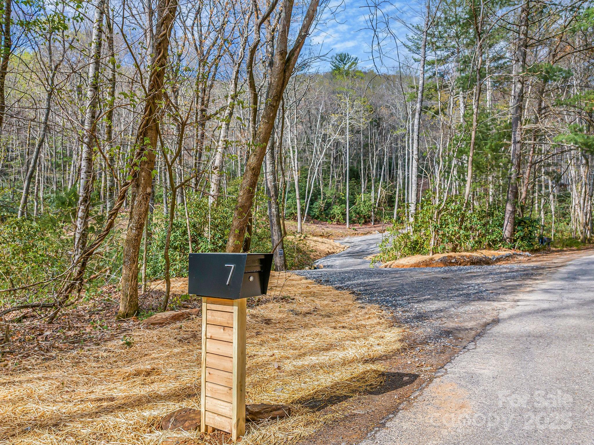 7 Brooksong Drive