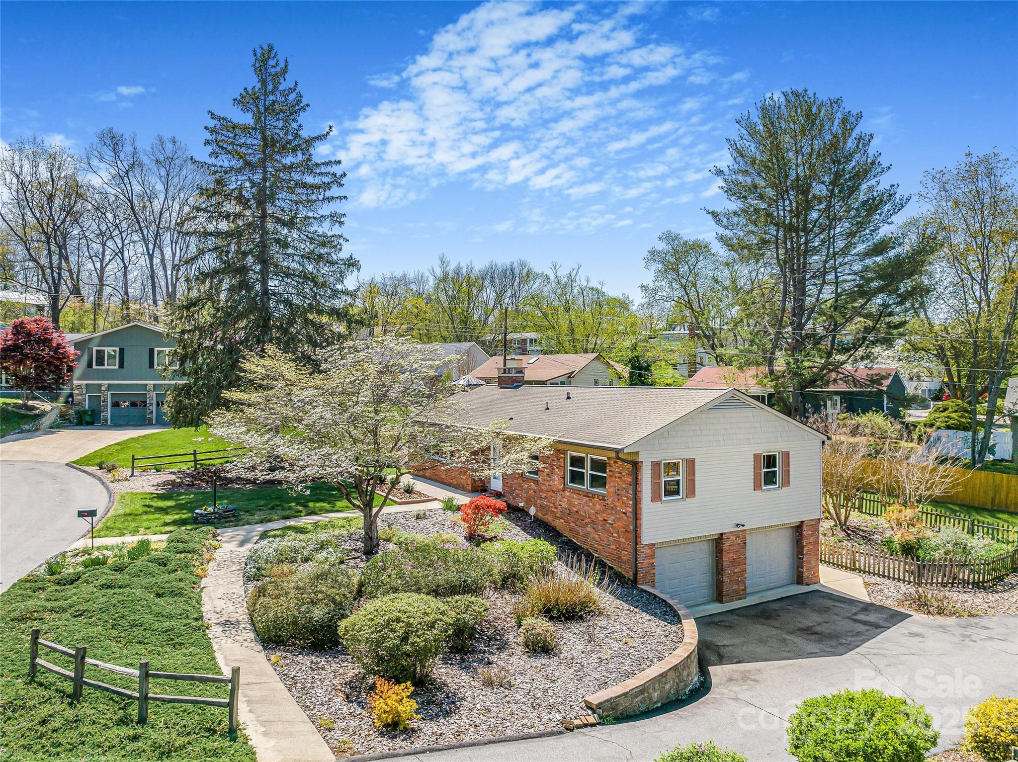 15 Ginell Circle